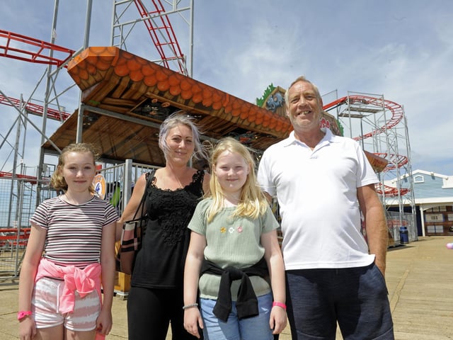 Colin Fredericks from Southampton with his family, (l to r), Ellie-Mae Bailey (11), mum Helen Collinson, and Lily-Sue Collinson (eight). Picture Ian Hargreaves (180720-2)    [07581027973]