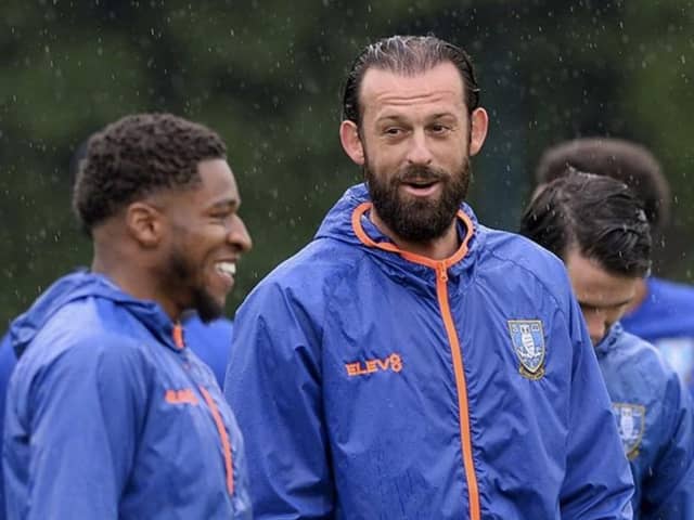 Steven Fletcher has had 'no problems' after getting back training with Sheffield Wednesday. (via @swfcofficial | Steve Ellis)