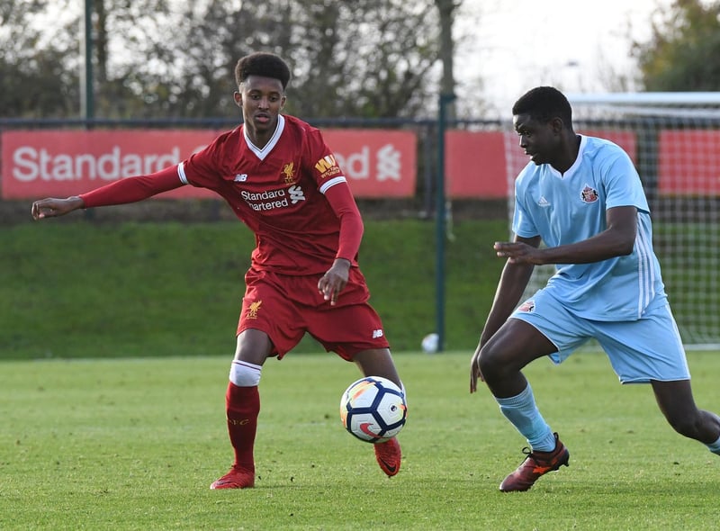 Sunderland youngster Benji Kimpioka has provided an update on his future. “Obviously, I’ve said it many times, Sunderland is a club that I love and obviously as you know my contract is up at the club. Sunderland have offered a contract, which me and my family and my agent have been working on, we are still negotiating the contract, to discuss with my family, for myself what I reckon is the best for all of us.” (Roker Report)
