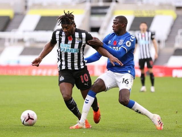 Unsuccessful touches: 15
Dispossessions: 12
Total ball losses: 27
(Photo by Alex Pantling/Getty Images)