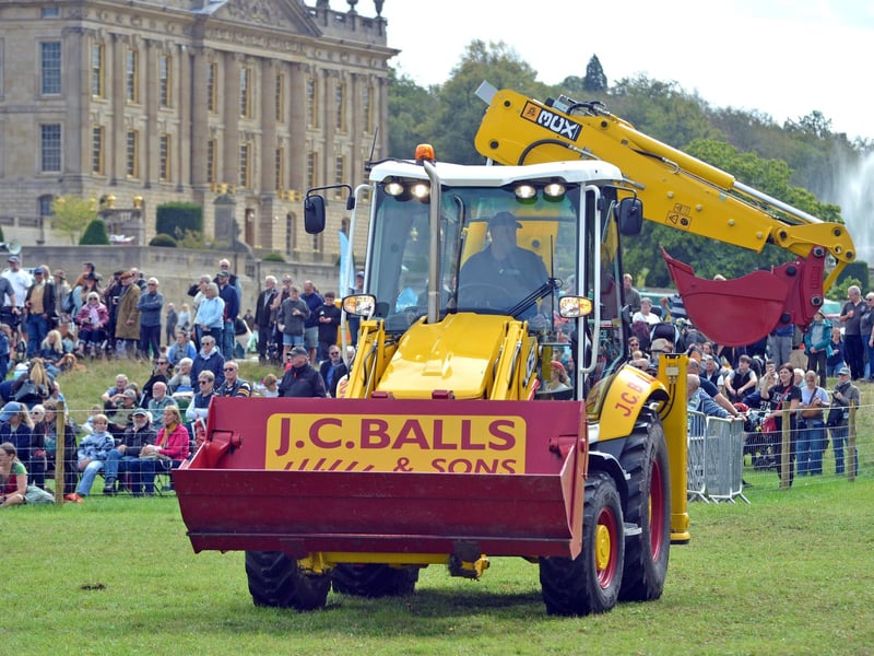 JC Balls and Sons digger dance.