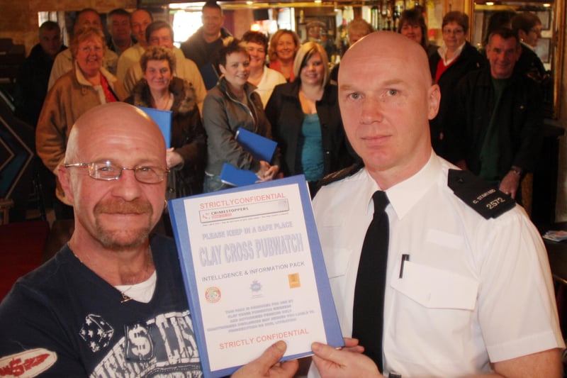 Clay Cross pubwatch scheme launch, with chairman Martyn Thackray and PC Chris Stanyard.
