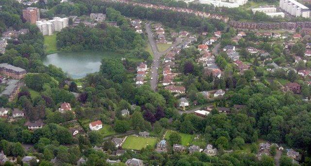 Judges also went for Bearsden in East Dunbartonshire, a Glasgow suburb that’s a 20-minute train journey to the city centre but also surrounded by countryside. House prices average £272,500 with rent costing £895 per month on average.