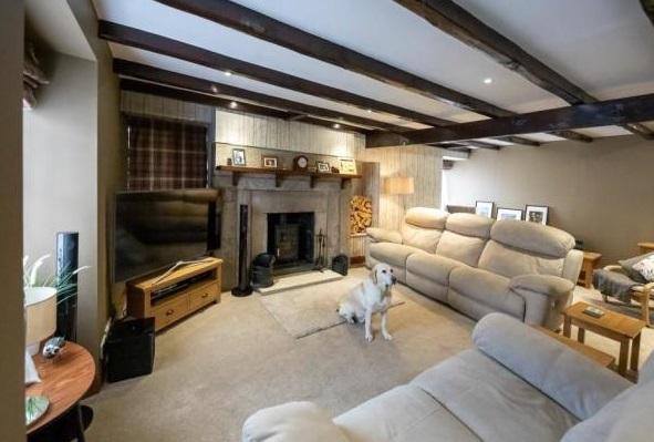 7 bedroom end of terrace house for sale