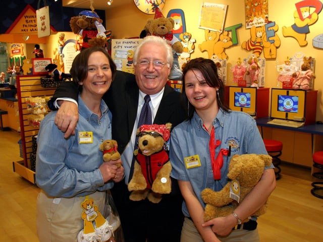 The opening of Build-A-Bear Workshop the first UK shop at Meadowhall in 2003. Sheffield Star's Alan Turner with Bear-builders and the bear he made, named "Beckham"
