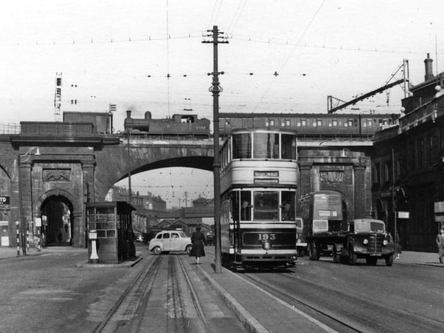A train leaving Sheffield Victoria along the Wicker Arches. The structure is Grade II listed and is a well known landmark for many Sheffielders.
