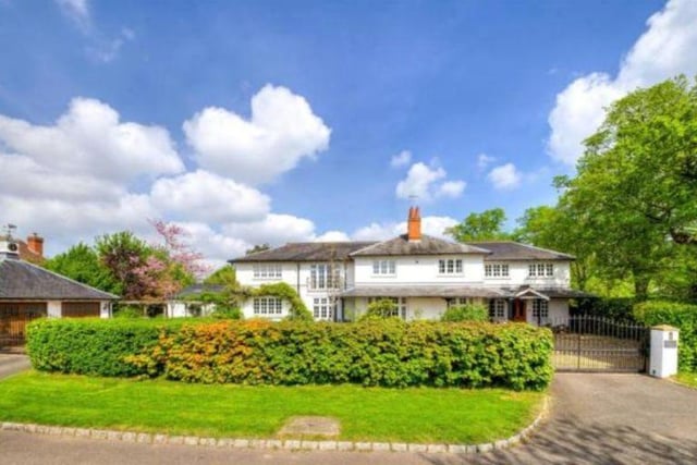 The property is found in Shenley Church End, set behind electric gates upon roughly 0.35 acres of landscaped gardens. Ideal for history buffs, this property dates back to the 1890s and overlooks a historic ancient monument site known as ‘The Toot’.