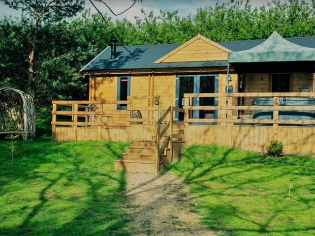 Hawthorn Hideaway, Brickyard Lane, Doncaster, DN10 4LZ. Rating: 4.9/5 (based on 36 Google Reviews).