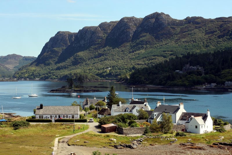 This 6.5km circular route takes you from Plockton, one of the Highlands' prettiest villages, around the peninsula it sits on, via the Victorian Duncraig Castle and views of mountains, islets and Loch Carron.