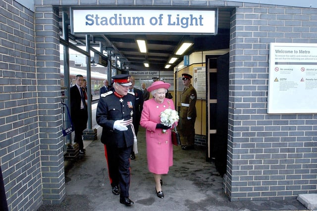 Queen Elizabeth arrives at the Stadium of Light Metro station in 2009.