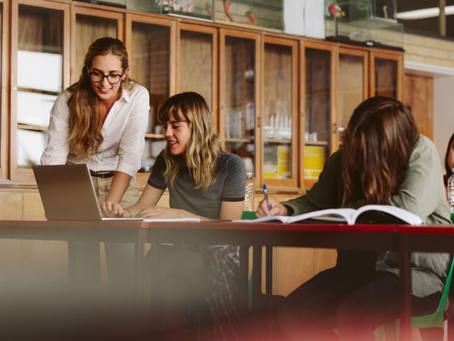Perhaps inspired by successful home schooling over the lockdown, many Scots have been researching getting a teaching assistant job. It was third most popular job search in 2021.