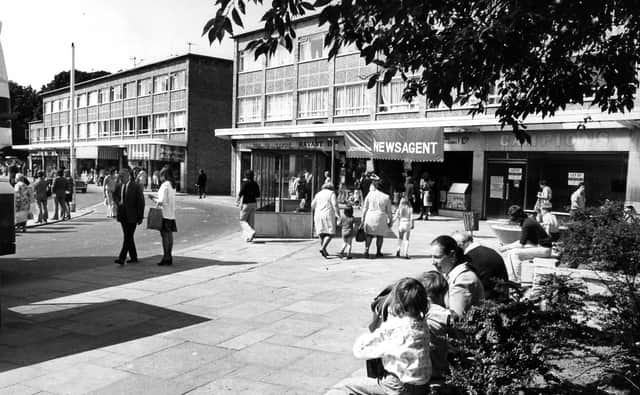 Market Parade, Havant, with shops lining the road in 1974. Picture: The News PP4821