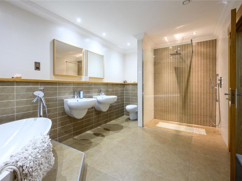 East wing bathroom.