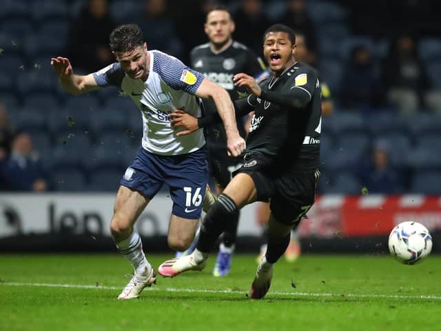 Rhian Brewster of Sheffield United (R) is fouled by Andrew Hughes of Preston North End, resulting in a penalty during the Sky Bet Championship match at Deepdale, Preston: Simon Bellis / Sportimage