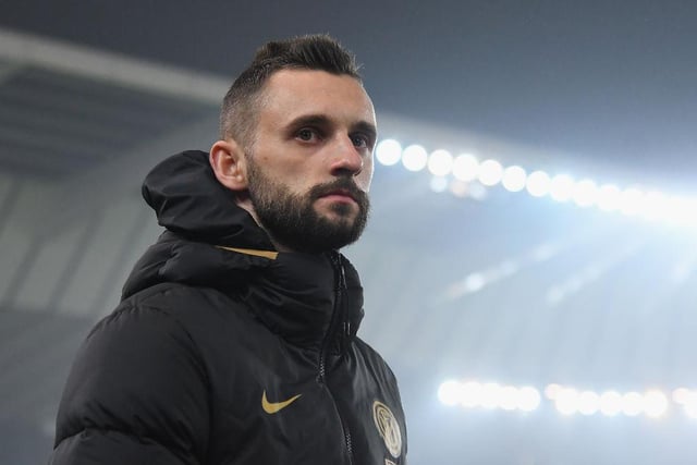 Tottenham Hotspur are keen admirers of Inter Milan midfielder Marcelo Brozovic as the Serie A club weigh up selling him in January. (Calciomercato)