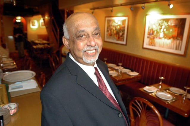 Kamal Ahmed retiring from Sheffield's hugely popular Ashoka Indian restaurant in October 2004