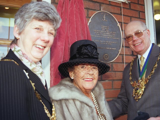 The Lord Mayor of Sheffield Councillor Trevor Bagshaw pictured unveiling a plaque at 409 Ecclesall Road in memory of  trader Harry Wright also pictured are his widow Mrs Mary Wright,  and the lady Mayoress Mrs  Margaret Bagshaw .