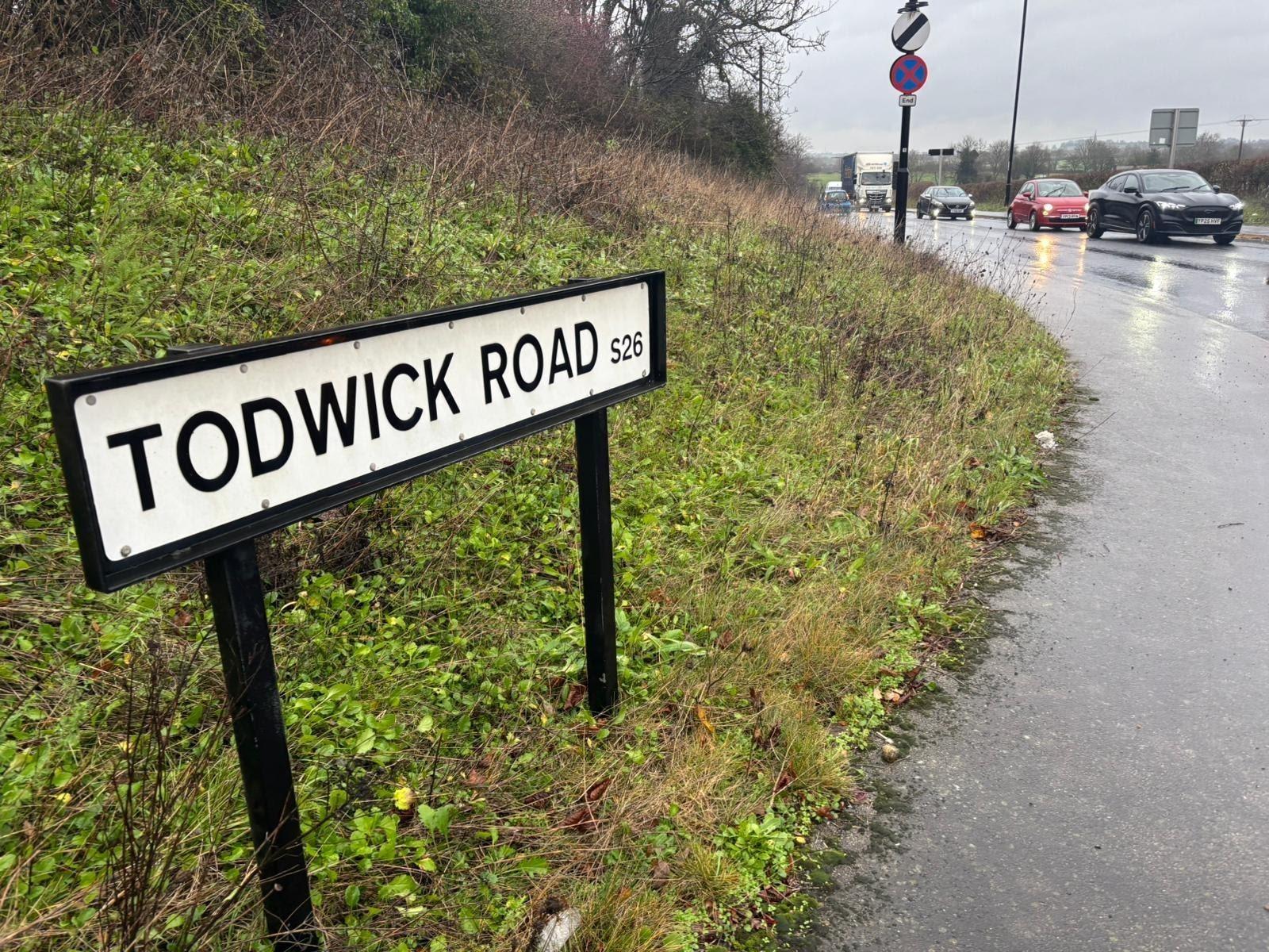 Teenage girl drove at 95mph before crash which left two dead, inquest told
