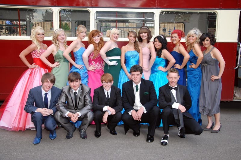 How many people do you recognise in this 2010 Hebburn prom photo?