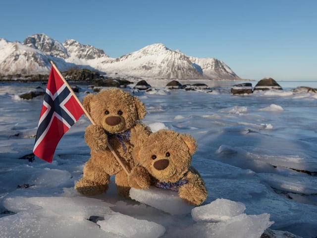 John James and bob the teddy bears on the Lofoten Island, Norway.
These adorable teddy bears could be the world's most well-travelled cuddly toys - as their photographer owner has chronicled their adventures in 27 different countries. Christian Kneidinger, 57, has been travelling with his teddy bears, named John and Bob since 2014 - and his taken them to some of the world's most famous landmarks. The teddy bears have dressed up in traditional Emirati clothing to visit the Sultan's Palace in Oman, and have braved the cold on a glacier on Lofoten Island in Norway.