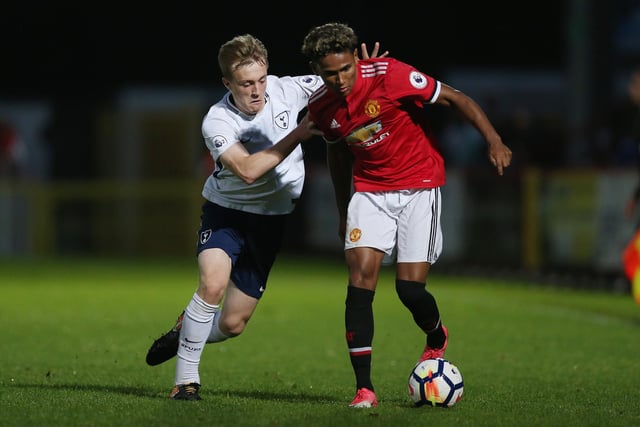Luton Town look set to rival Sunderland for ex-Manchester United youngster Demetri Mitchell. The versatile left-back was released by the Red Devils at the end of last season. (Sunderland Echo)