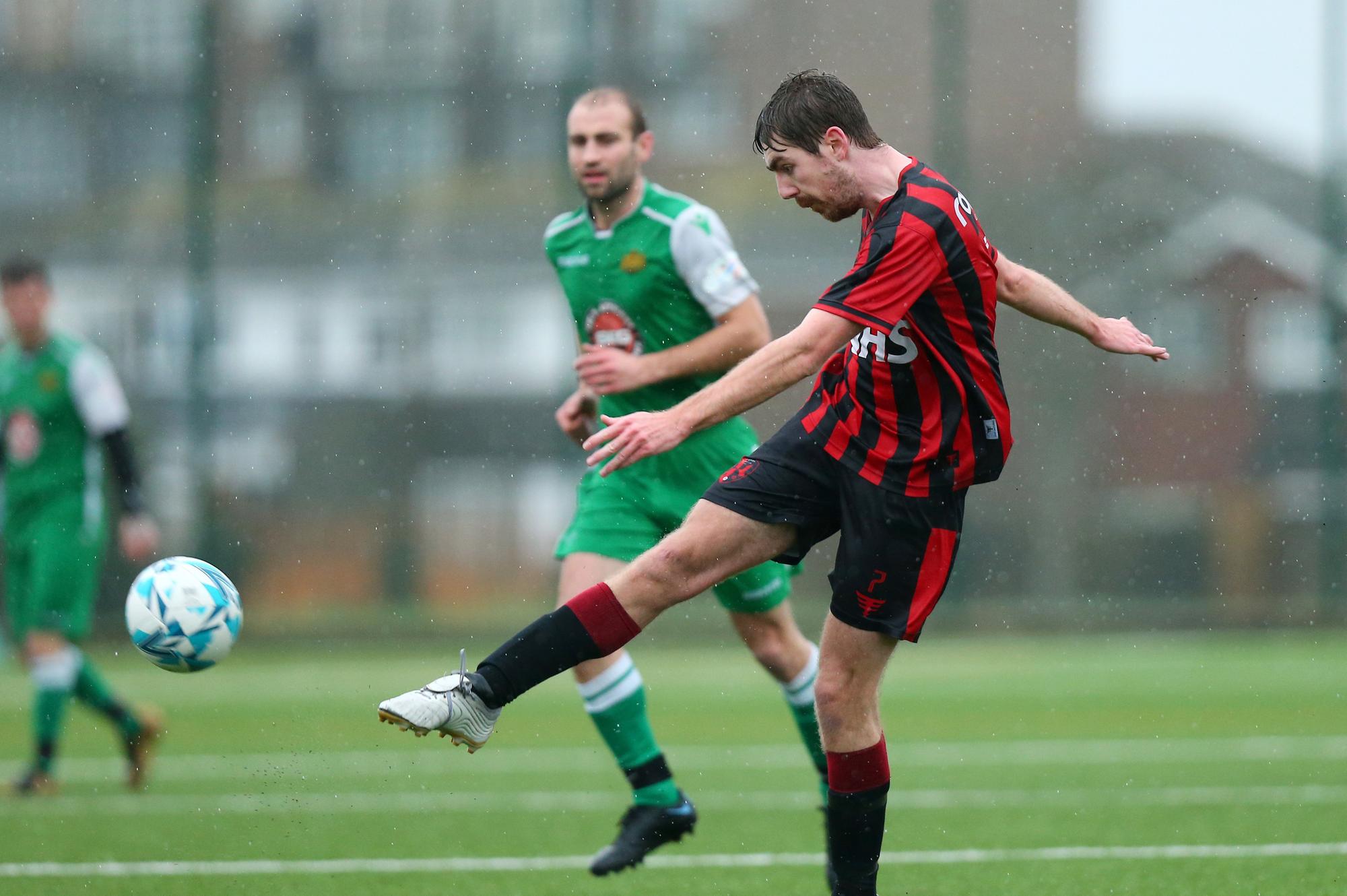 Rowner's Nick Scanson goes for goal in their win over Carberry. Picture: Chris Moorhouse (jpns 080122-36)