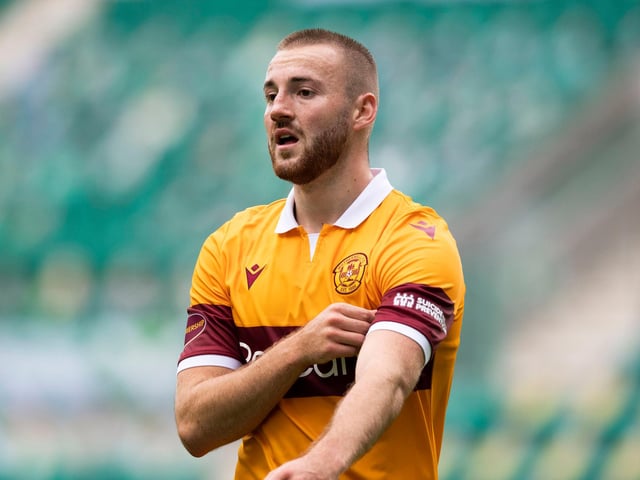 Hibs have been linked with a move for Motherwell midfielder Allan Campbell, who is in the last year of his contract but is yet to agree a new deal at Fir Park. (Daily Record)