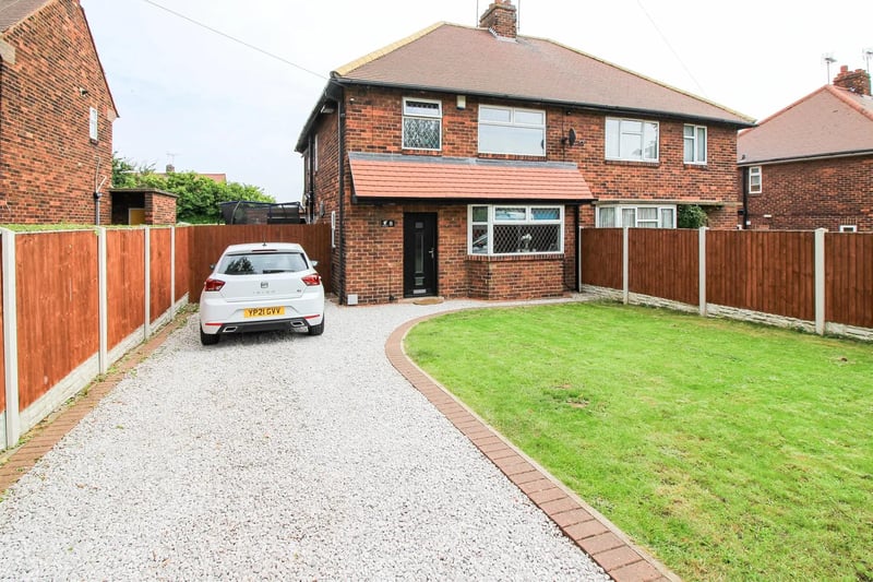 This 3 bed semi-detached house is for sale on Fairview Avenue, Woodlands, Doncaster for offers over £160,000. https://www.zoopla.co.uk/for-sale/details/59125438/