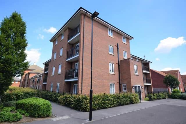 Derwewnt Drive, Lakeside, a two bedroom second floor apartment