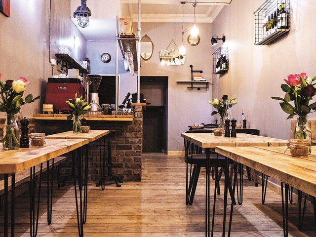 This small independent restaurant is highly rated.