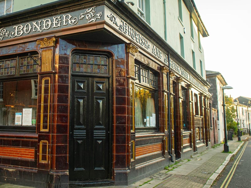This pub is multi-award winning for its food, including a Good Food Award Gold Seal, and has won Best Vegetarian Roast at the Knorr Professional Great British Roast Competition. With a 4.6 review on Google, customers said the roasts were "brilliant", with one saying "the pork and crackling possibly best I've tasted". A regular roast costs £19. 
