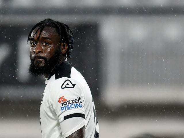 A number of clubs, including Leeds, are monitoring Spezia striker M’Bala Nzola. The Frenchman has scored nine goals in just 13 Serie A games this season, prompting interest from clubs in England, Germany and Italy. (Tuttosport via Sport Witness)