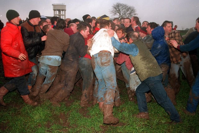 Who can you spot in this  muddy sway from 1999