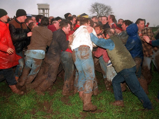 Who can you spot in this muddy sway from 1999