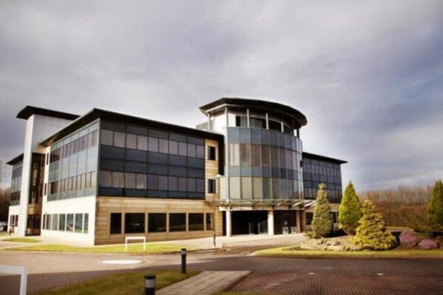 At 47,706 sq ft (4,432 sq m), Houghton House is a large office space in Doxford International. Accommodation is mostly open plan, but with partitioned boardroom and meeting rooms. The property also benefits from a tiered lecture theatre and fully fitted canteen facilities together with 233 dedicated on site car parking spaces.