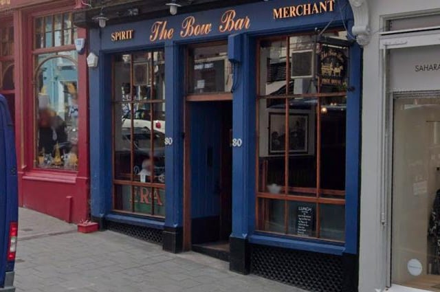 The Bow Bar, at 80 West Bow, EH1 2HH, has a rating of 4.5 from 371 reviews.