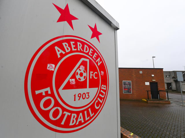 Aberdeen are whittling down their list of potential successors to Stephen Glass. However, one man who won’t be taking over at Pittodrie is Bodo/Glimt boss Kjetil Knutsen after failing in an ambitious bid. The Dons are considering the likes of Jack Ross and Jim Goodwin as well as managers with Champions League and Premier League experience. (Daily Record)