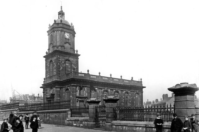 St Paul's Church, Pinstone Street, Sheffield, was built in 1720/21.  The Church was demolished in 1938 and St Paul's Gardens were laid out on the site next to the town hall, later becoming known as the Peace Gardens.