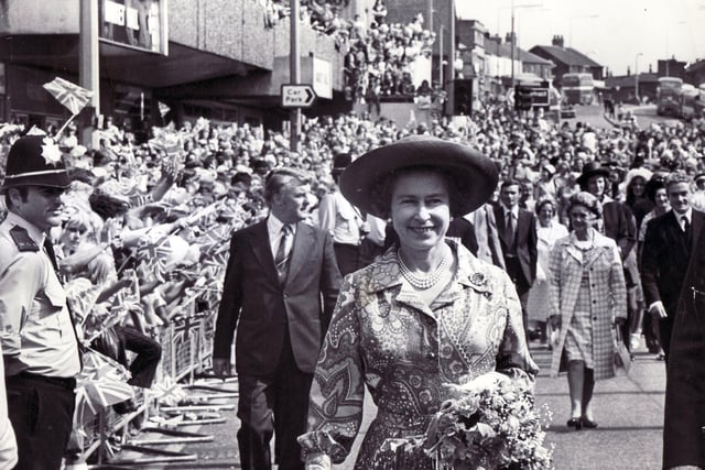 Barnsley's streets were packed for a tour of the town in July 1975.  While she was there, the Queen opened the town's new markets and visited Cannon Hall