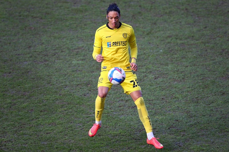 Sunderland were in talks with Oxford United about a deal for Sean Clare but the versatile midfielder is now expected to join League One rivals Charlton Athletic instead. (TEAMtalk)