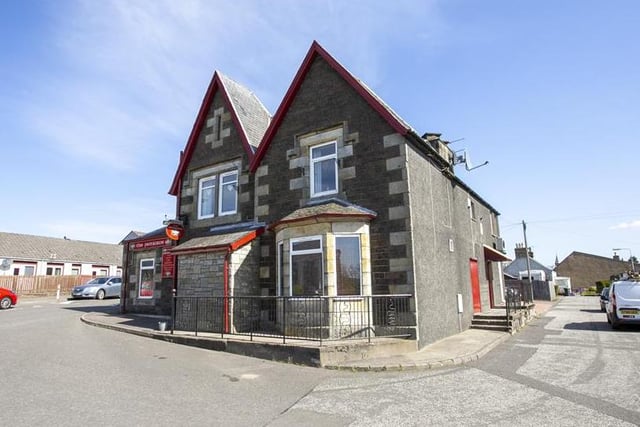 £300,000
Agent - Graham + Sibbald
Very well established community pub within the village of Leslie in Fife, including a self-contained flat above.