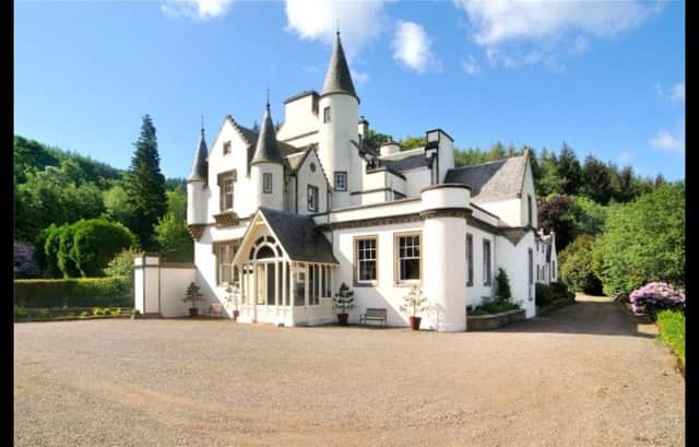 If you are dreaming of a new life in a Scottish mansion, check out this property and keep dreaming on