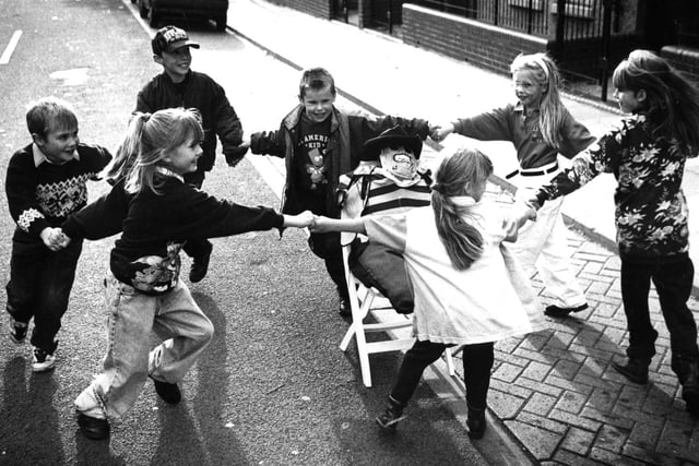 Children of South Frederick Street enjoy the Guy Fawkes fun 25 years ago. Remember this?