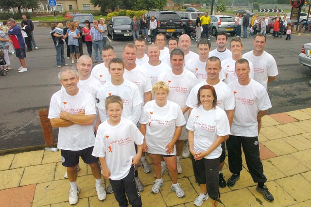 These runners set off from the Travellers Rest for their charity jog in 2009 but who do you recognise?