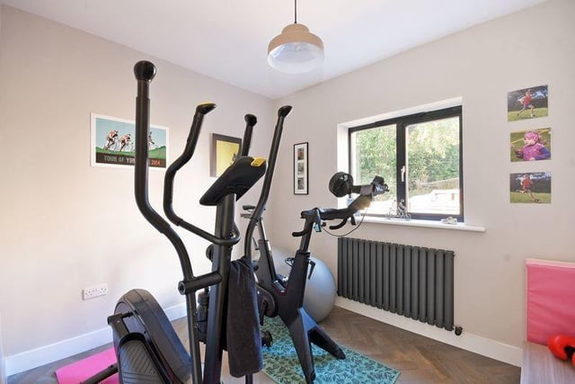 It may be small, but this home gym will certainly enable you to work up a sweat
