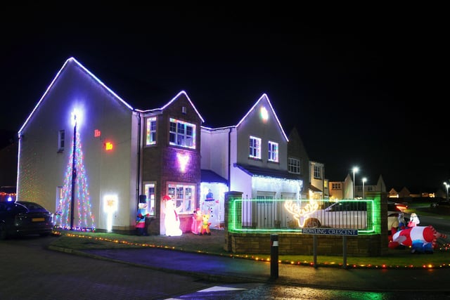 Picture: Michael Gillen., Kinnaird and The Inches Residents Association Christmas Lights Competition.