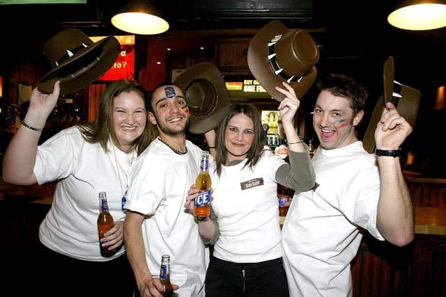 Claire Hissett, Nelson Rodrigues, Racel Watson, Tyrone  Bentham celebrated Australia Day in Sheffield's Walkabout back in 2004