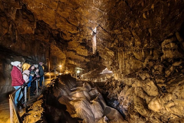 Poole's Cavern provides some of the most spectacular underground views you're ever likely to see. If you're a fan of ancient history, you simply have to visit these winding caverns - and if you're not, you'll certainly appreciate the geography of the area.