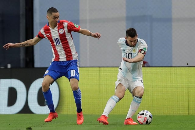 Miguel Almiron's agent has claimed that the Paraguayan would have left Newcastle United this summer were it not for the Coronavirus pandemic. Daniel Campos suggested that Atletico Madrid were interested in his client, but did not follow through with an offer. The representative also went on to claim that Almiron could be on the move at the end of the season. (The Sun)

Photo: Juan Ignacio Roncoroni / POOL / AFP