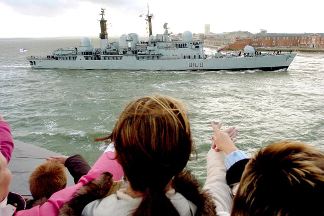 The Type 42 destroyer D108 HMS Cardiff arrived home early due to a gale threat on the 21st Oct 2004